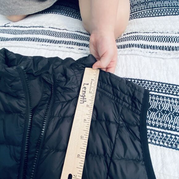 Zyia Vest Womens Size Small Black Alpine Goose Down Lightweight Packable Puffer - Picture 8 of 9